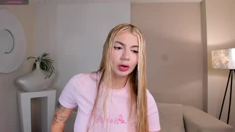 SQUIRTER DOLL    online show from 06-05-26, 10:54