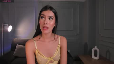 Call me Nia  online show from 03-07-25, 01:20