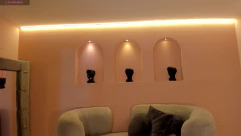 Call me Nia  online show from 10-26-25, 06:03