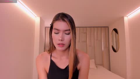 Snapshot of niasalvatore chatting on 06-30-26, 06:31 Call me Nia online show from 06-30-26, 06:31