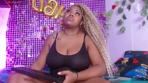 Niawk online show from 09-25-25, 01:37