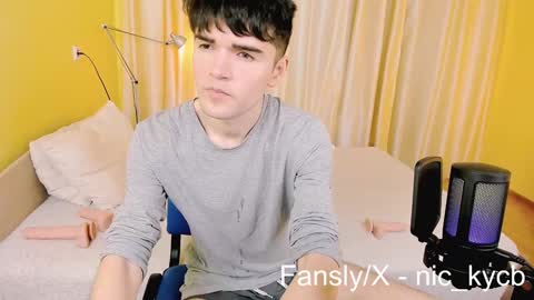 Snapshot of nic_ky chatting on 12-10-24, 02:39 Nick PVT is open FanslyTwitter - Nic kycb online show from 12-10-24, 02:39