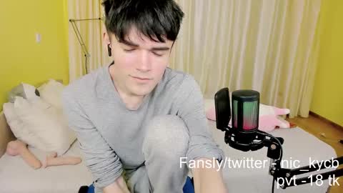 Snapshot of nic_ky chatting on 12-18-24, 04:06 Nick PVT is open FanslyTwitter - Nic kycb online show from 12-18-24, 04:06