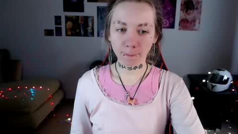 nica_kawaii online show from 04-13-26, 07:47