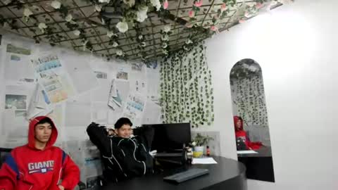 nice_boys11 online show from 06-28-26, 01:06