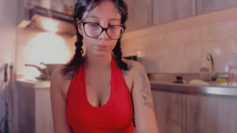 Snapshot of nice_day_ chatting on 12-15-25, 12:20 day online show from 12-15-25, 12:20