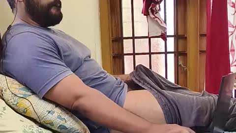 Robin online show from 03-02-26, 09:38