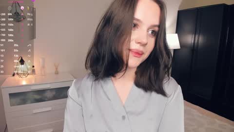 Alice  online show from 12-10-24, 11:11