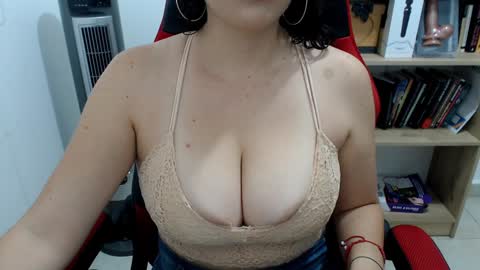 sara online show from 01-12-25, 03:46