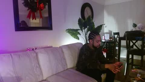 Snapshot of niceandsavvy chatting on 12-08-24, 06:01 NICE AND SAVVY online show from 12-08-24, 06:01