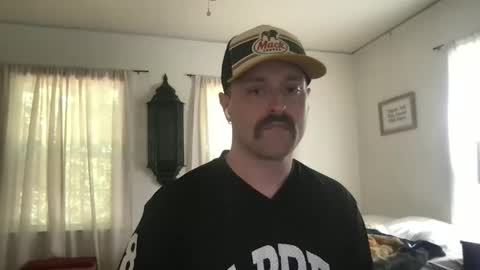 NiceButtNiceGuy online show from 04-01-26, 06:38