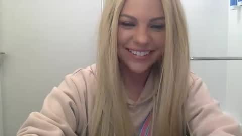 Amber online show from 02-28-26, 03:18