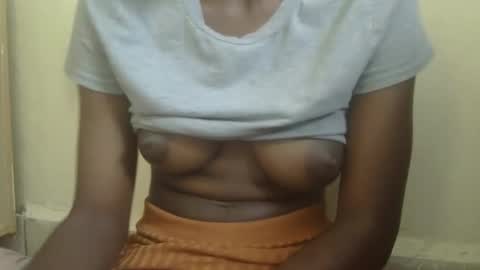 Snapshot of nicegirl200 chatting on 02-09-26, 08:07 nicegirl200 online show from 02-09-26, 08:07