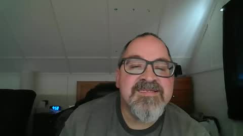 niceguy7208 online show from 09-19-25, 01:56