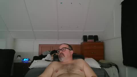 niceguy7208 online show from 09-22-25, 04:47