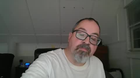 niceguy7208 online show from 09-29-25, 04:06