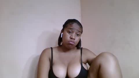 nicelly01 online show from 06-11-26, 06:50