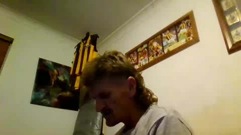 Snapshot of niceozziecockxxx chatting on 12-16-24, 12:16 Sexiishaine online show from 12-16-24, 12:16