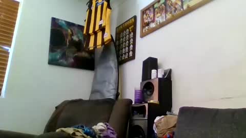 Snapshot of niceozziecockxxx chatting on 01-28-25, 01:39 Sexiishaine online show from 01-28-25, 01:39