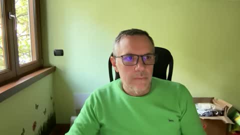 Snapshot of niceshy_71 chatting on 11-14-25, 11:20 Andrew online show from 11-14-25, 11:20