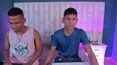 Snapshot of nick_collins20 chatting on 02-14-25, 12:09 Nick online show from 02-14-25, 12:09