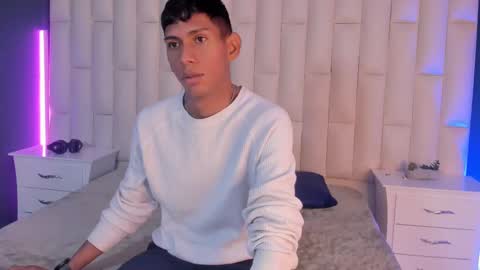 Snapshot of nick_collins20 chatting on 03-01-25, 04:37 Nick online show from 03-01-25, 04:37