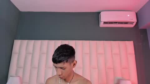 Snapshot of nick_collins20 chatting on 03-02-25, 04:17 Nick online show from 03-02-25, 04:17