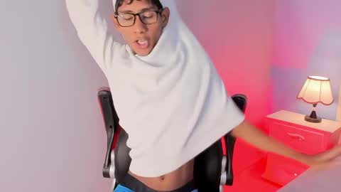 Snapshot of nick_collins20 chatting on 09-24-25, 08:01 Nick online show from 09-24-25, 08:01