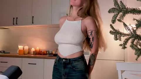 Snapshot of nickacherie chatting on 01-08-26, 06:54 Nicka Cherie online show from 01-08-26, 06:54