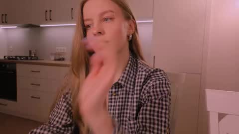 Snapshot of nickacherie chatting on 02-25-26, 05:22 Nicka Cherie online show from 02-25-26, 05:22