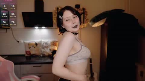 Snapshot of nickari_x chatting on 06-24-26, 05:39 nickari_x online show from 06-24-26, 05:39