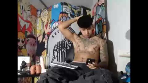 Snapshot of nickhot0609 chatting on 12-03-24, 01:52 Nickhot0609 online show from 12-03-24, 01:52