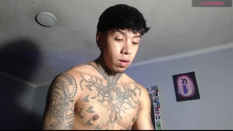 Snapshot of nickhot0609 chatting on 01-15-25, 12:09 Nickhot0609 online show from 01-15-25, 12:09