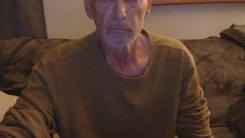 nickincali online show from 02-18-26, 05:25