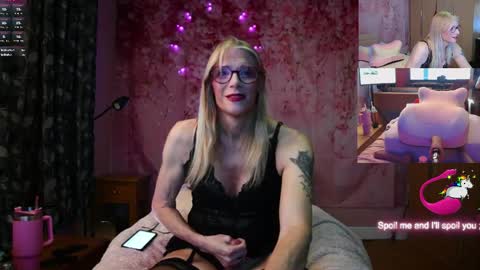 Snapshot of nicktu52 chatting on 05-11-26, 10:18 nicktuuk online show from 05-11-26, 10:18