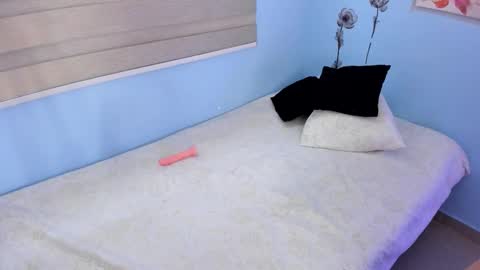 lucy online show from 03-06-26, 09:55