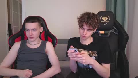 Nicki  Danny online show from 01-31-25, 04:48