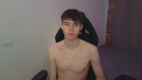 Nicki  Danny online show from 04-12-26, 04:12