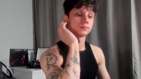 Snapshot of nicky_neal chatting on 12-21-24, 02:09 Nicky Neal online show from 12-21-24, 02:09