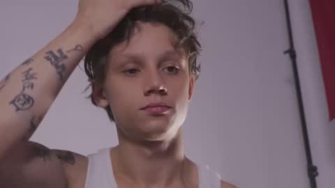 Snapshot of nicky_neal chatting on 09-18-25, 11:34 Nicky Neal online show from 09-18-25, 11:34