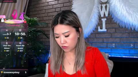 Snapshot of nicky_owl chatting on 05-18-26, 12:33 Today is my 41st birthday And in 2 hours Im waiting for you on the stream Stock up on tokens and a good mood Nicky online show from 05-18-26, 12:33