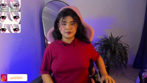 Snapshot of nicky_peyton chatting on 12-07-24, 01:07 Nicky online show from 12-07-24, 01:07