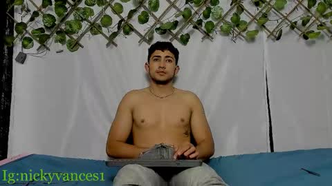 nicky online show from 10-03-25, 08:50