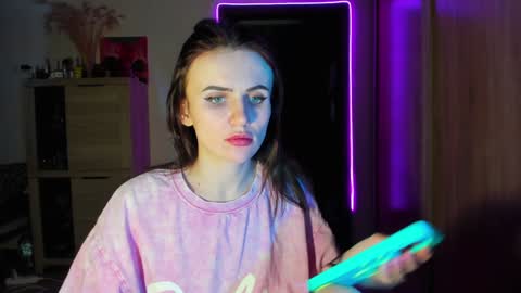 Nicky Weekends online show from 01-25-25, 05:40