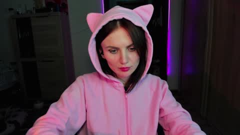 Nicky Weekends online show from 02-08-25, 07:27