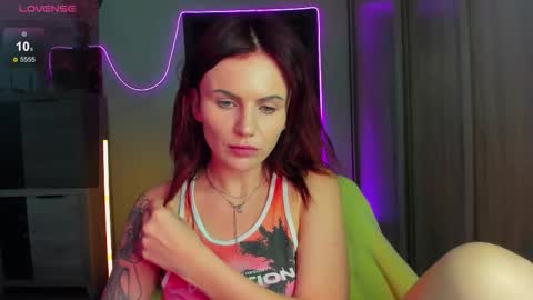 Nicky Weekends online show from 09-19-25, 02:57