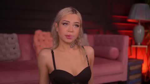 Nicky online show from 11-22-25, 07:02