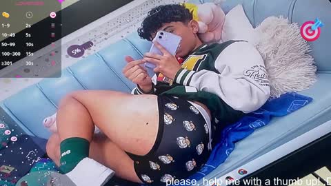 Snapshot of nico_cruz chatting on 12-12-24, 08:14 nico online show from 12-12-24, 08:14