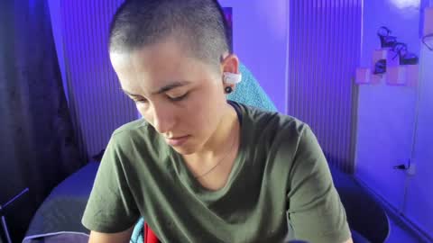 Snapshot of nicocoox chatting on 04-21-26, 02:51 NICO online show from 04-21-26, 02:51