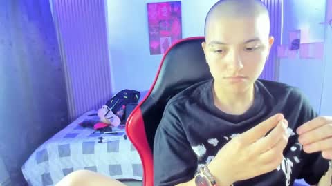 Snapshot of nicocoox chatting on 05-13-26, 11:22 NICO online show from 05-13-26, 11:22